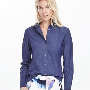 Banana Republic Riley Shirt Chambray Buttondown